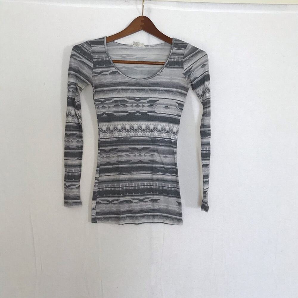 Kirra boho long sleeve xs‎